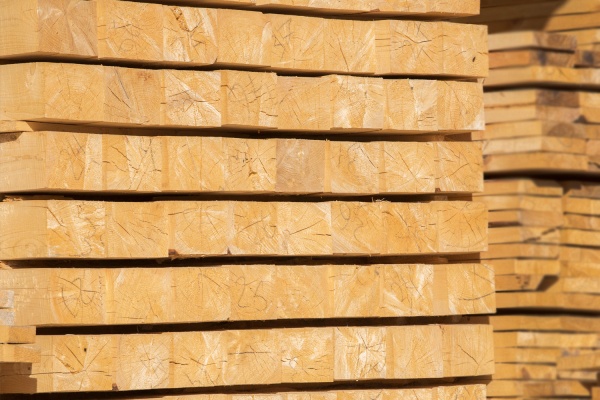 Брус 150x150x6000 1-2 сорт Брус 150x150x6000 1-2 сорт